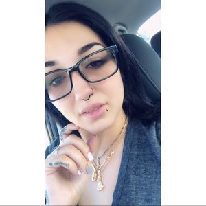 Meet your Posher, Jesi